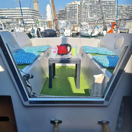 Voilier Au Soleil Levant Le Havre Extérieur photo